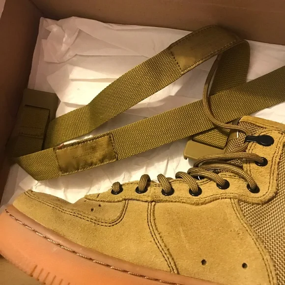 COPY - Nike SF AF1 mid - Picture 2 of 8